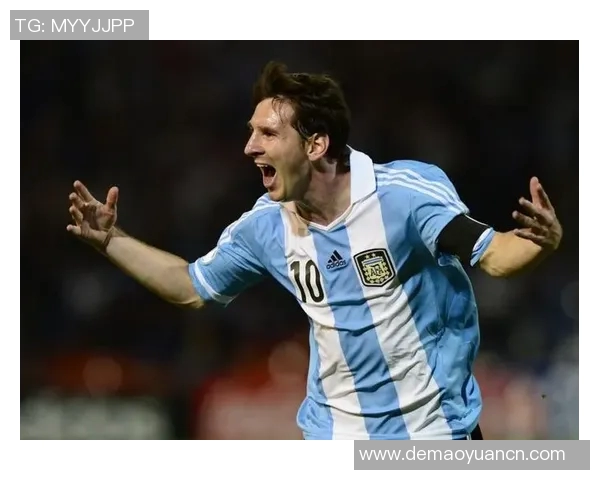 足球偶像的崛起与传奇历程：从绿茵场到全球舞台的辉煌足迹